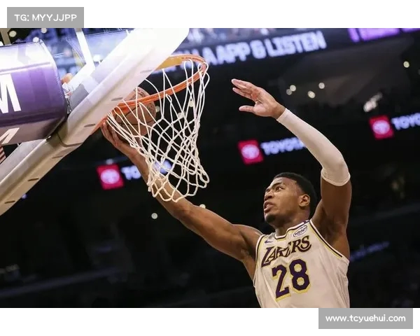 雷迪克:如何利用八村塁的优势增加三分球机会并提升进攻板表现 雷迪克:如何利用八村塁的优势增加三分球机会并提升进攻板表现