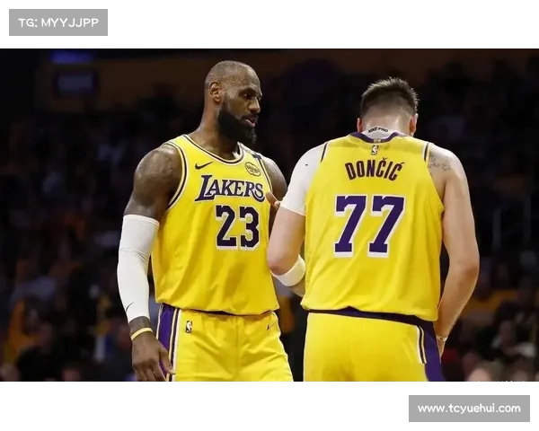 湖人队战术精准，打出完美比赛